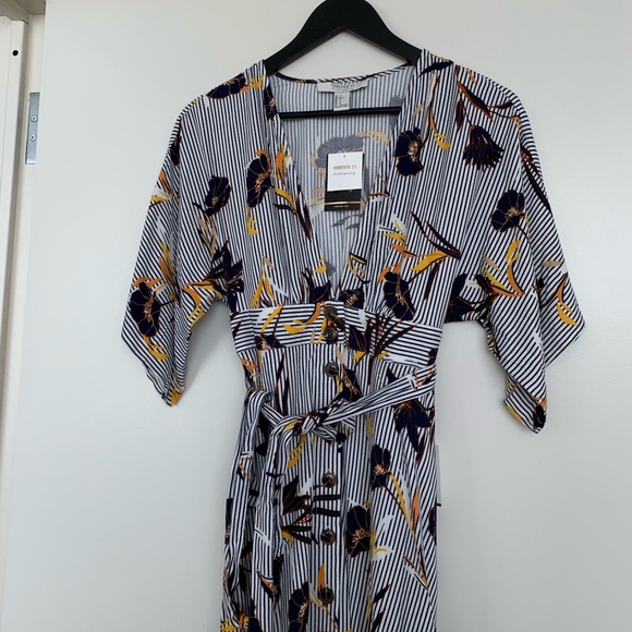 Striped Floral Midi Dress - Picture 5 of 6